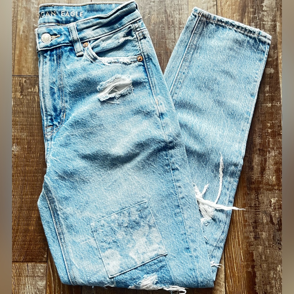 American Eagle Outfitters Relaxed Light Blue Jeans